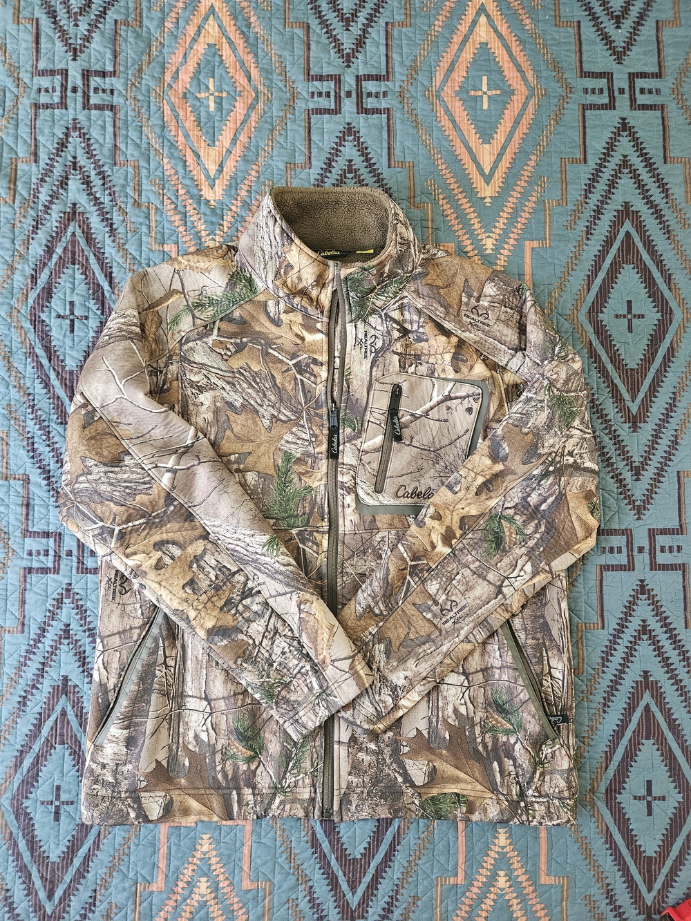 Cabela's Men's Realtree Camo‎ Softshell Jacket - Brown/Green